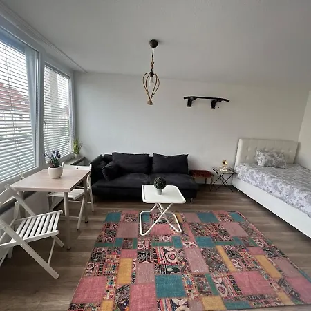 Apartment Stuttgart Fellbach-500 Meter Entfernt Von Bahnhof